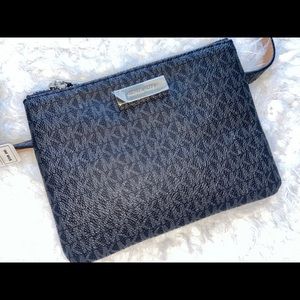 COPY - Michael Kors Fanny Pack